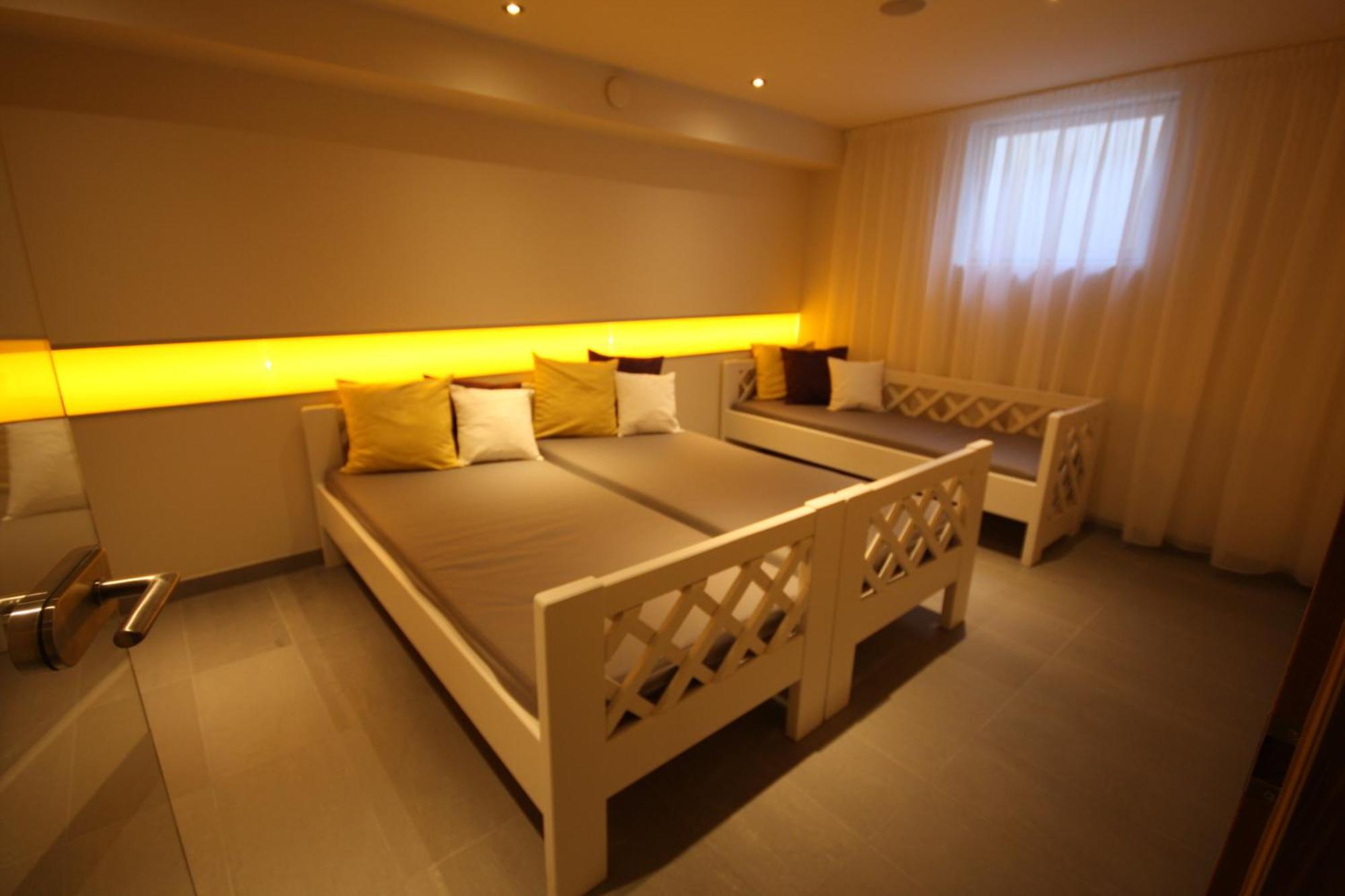 Aparthotel Kristall Альтенмаркт  Экстерьер фото